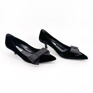 Prada Pointed Toe Bow Kitten Pumps Size 37 US 7 Black Velvet Low Heel Formal